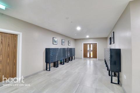 1 bedroom flat for sale, Victoria Avenue, SOUTHEND-ON-SEA