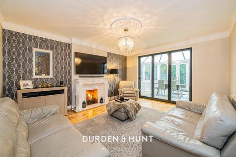 undefined, Beauly Way, Havering, RM1
