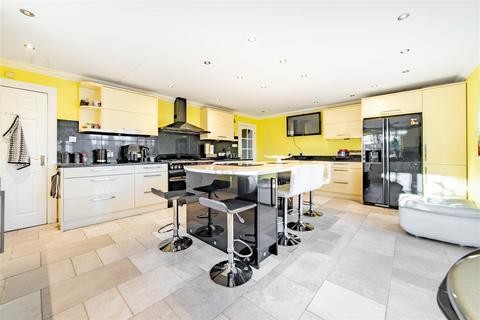 5 bedroom detached house for sale, Eastern Way, Ponteland NE20
