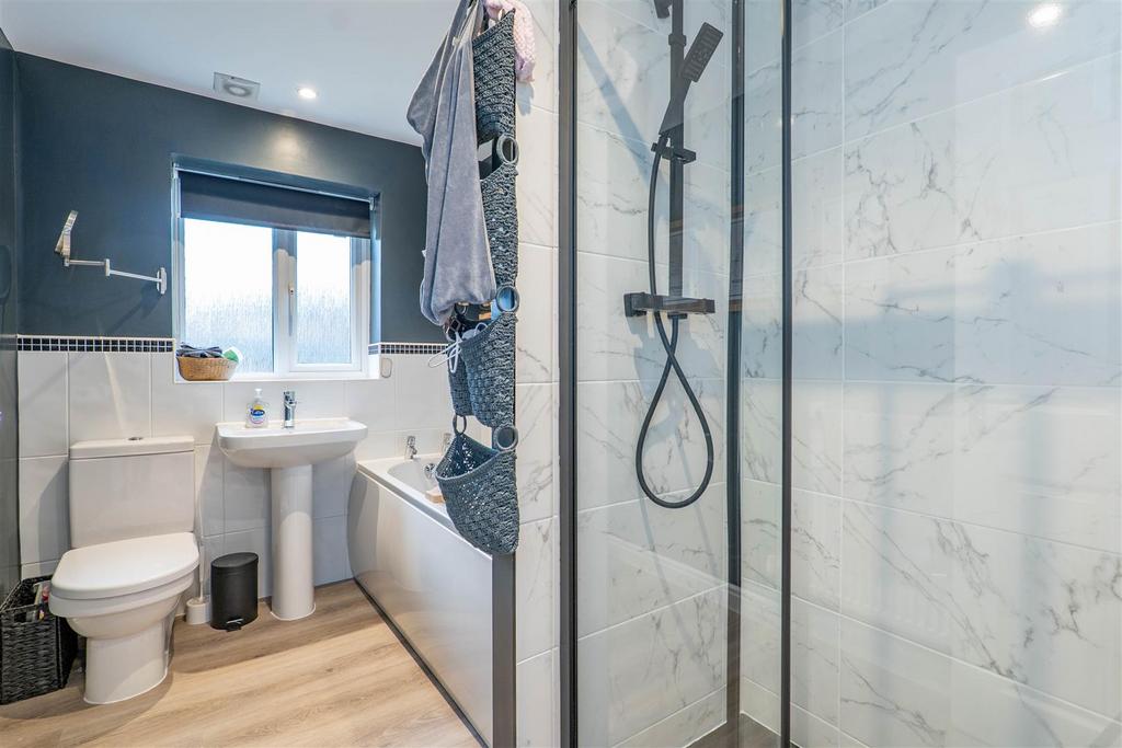 Master Bedroom Ensuite