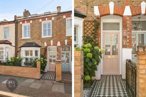 4 bedroom house for sale, Standen Road, London