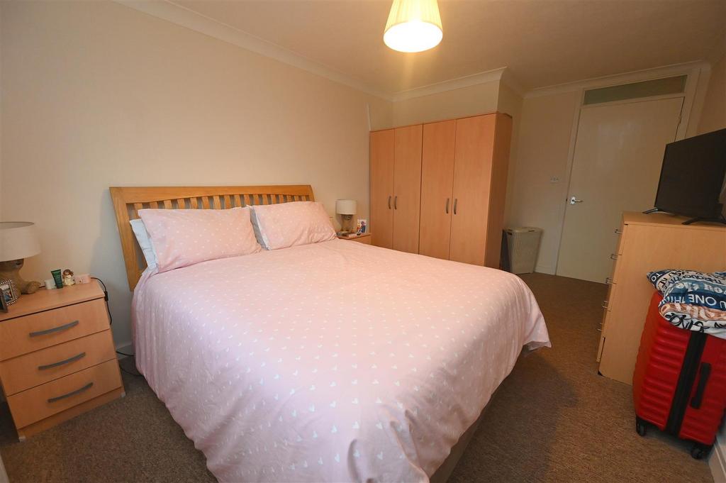 Bedroom1.1.JPG