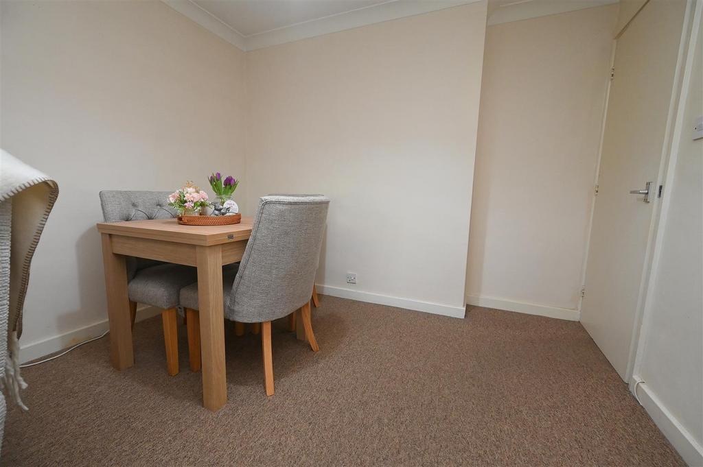 Dining area.JPG