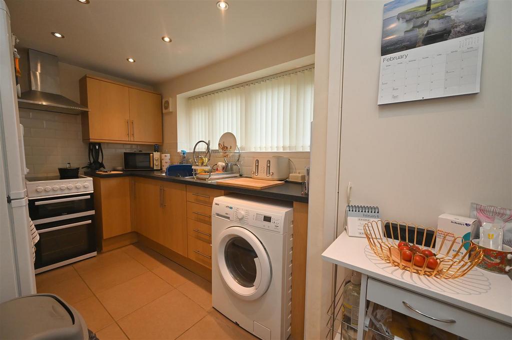 Kitchen1.JPG