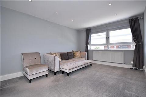 1 bedroom flat to rent, Lower Queens Road, Buckhurst Hill IG9
