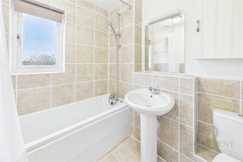 2 bedroom semi-detached house for sale, Fledgelings Walk, Buckingham MK18