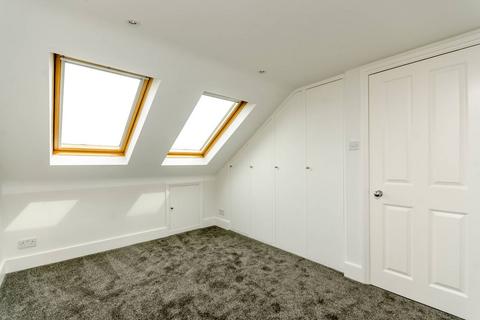 4 bedroom house to rent, Ashen Grove, Southfields, London, SW19