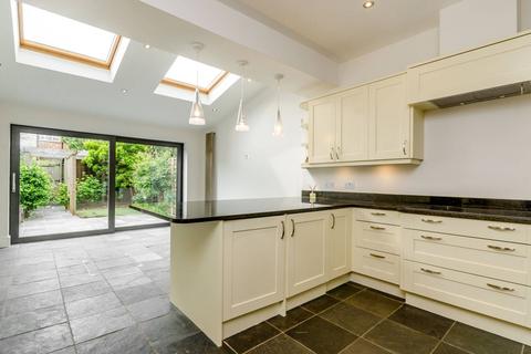undefined, Ashen Grove, Southfields, London, SW19