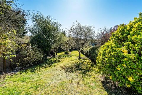 4 bedroom semi-detached house for sale, Sunnymede Avenue, Carshalton Beeches, SM5