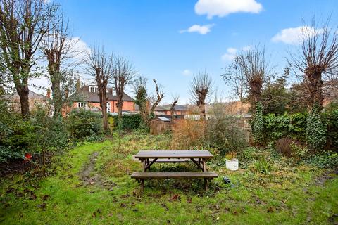 2 bedroom flat for sale, South Road, London, SE23