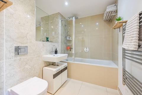 1 bedroom flat for sale, Leven Wharf, Poplar, London, E14