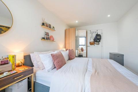 1 bedroom flat for sale, Leven Wharf, Poplar, London, E14