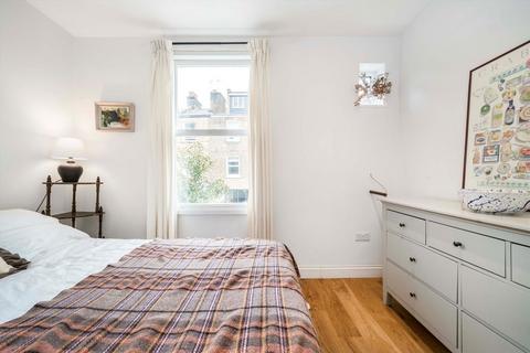 2 bedroom flat for sale, Hormead Road, Maida Vale W9
