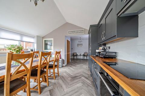 3 bedroom semi-detached house for sale, Nash Court Gardens, Margate CT9