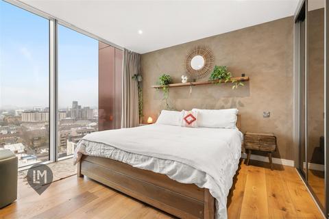1 bedroom flat for sale, Buckhold Road, London