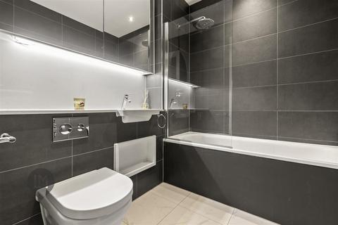 1 bedroom flat for sale, Buckhold Road, London