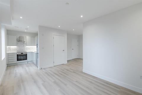 Frayswater Place, Uxbridge
