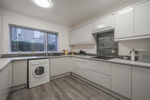 3 bedroom detached bungalow for sale, Slade Lane, Brighouse