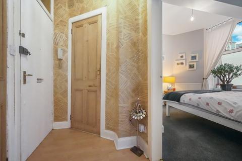 1 bedroom ground floor flat for sale, 15 (PF2) Rossie Place, Edinburgh EH7 5SE