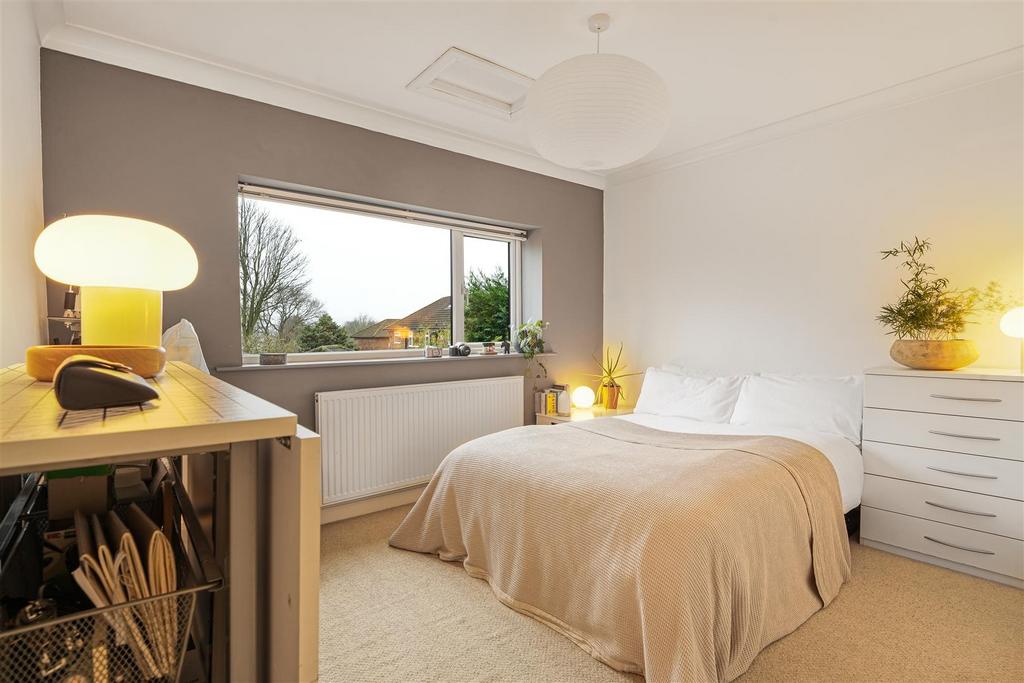 Guest double bedroom
