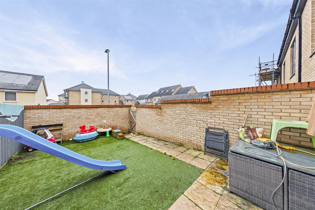 60 Longhorn Dr Web06.jpg