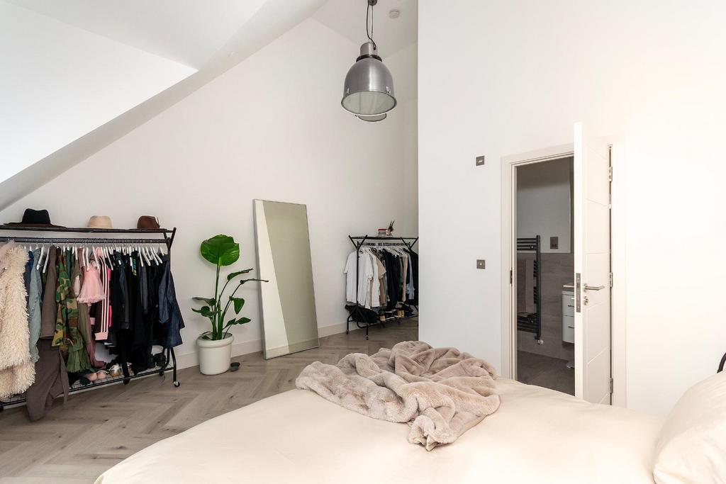 1 P7 WGK - Bedroom K.jpg