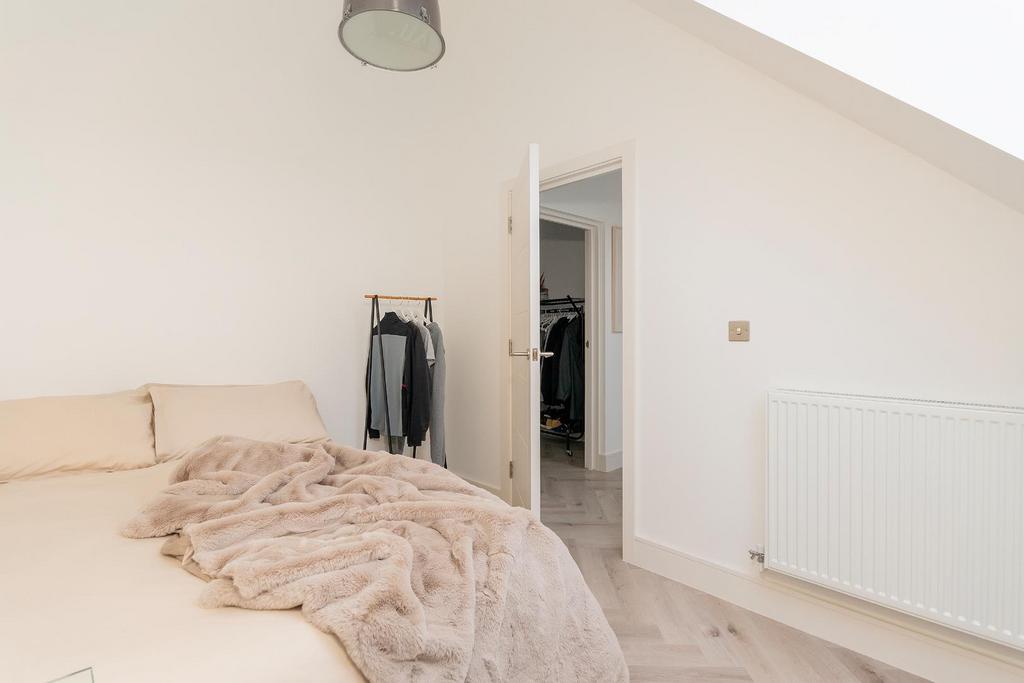 1 P7 WGK - Bedroom N.jpg