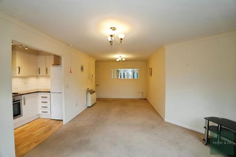 2 bedroom retirement property for sale, Vienna Close, Ilford, IG5