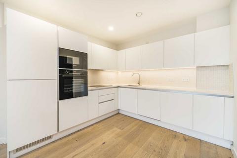 2 bedroom flat to rent, Middle Road, London W7