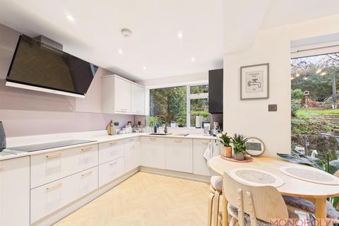 4 bedroom detached house for sale, Cavendish Square, Wrexham