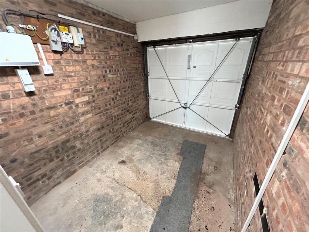 Garage.jpg