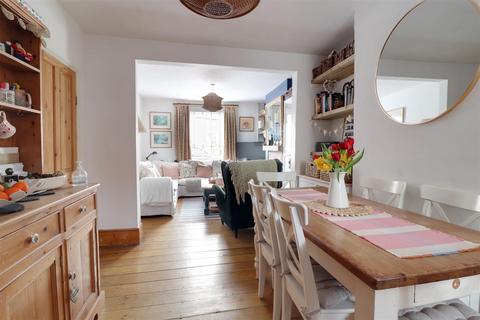 4 bedroom end of terrace house for sale, Regent Street, Stonehouse