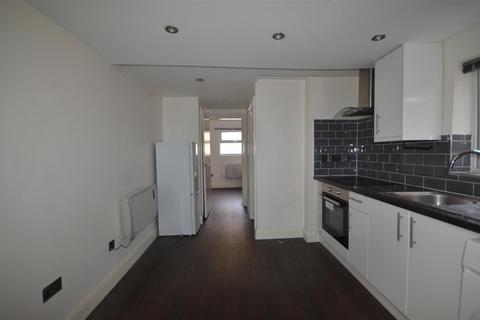 1 bedroom house to rent, High Road, London, NW10 2NX