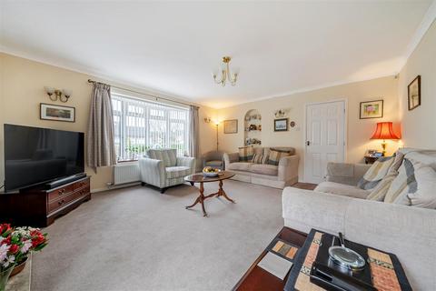 undefined, Aspen Avenue, Bedford