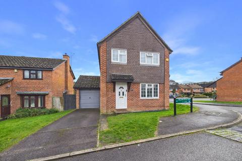 undefined, Highworth Way, Tilehurst, Reading, Berkshire, RG31