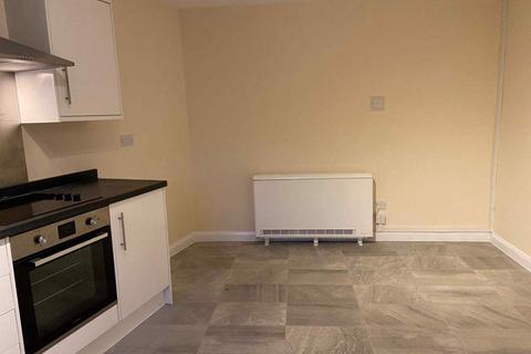 2 bedroom ground floor flat for sale, Victoria Street, Aylesbury, HP20 1NA