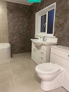 2 bedroom ground floor flat for sale, Victoria Street, Aylesbury, HP20 1NA