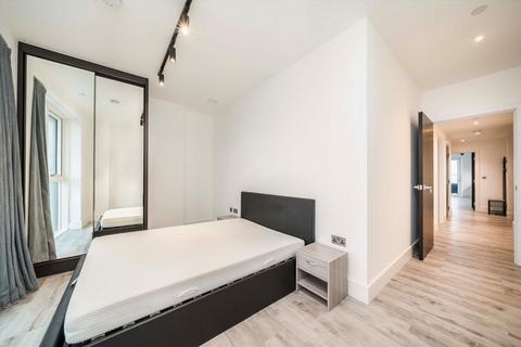 2 bedroom flat to rent, Portal Way, London W3