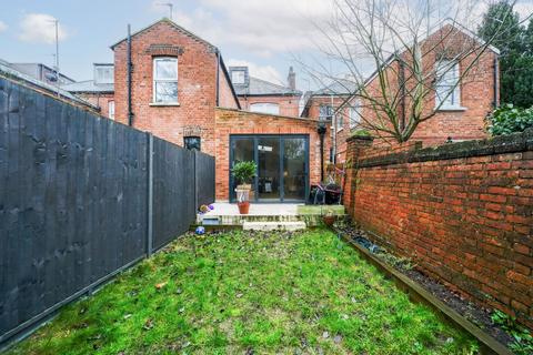 2 bedroom ground floor flat for sale, Shoot Up Hill, London, NW2
