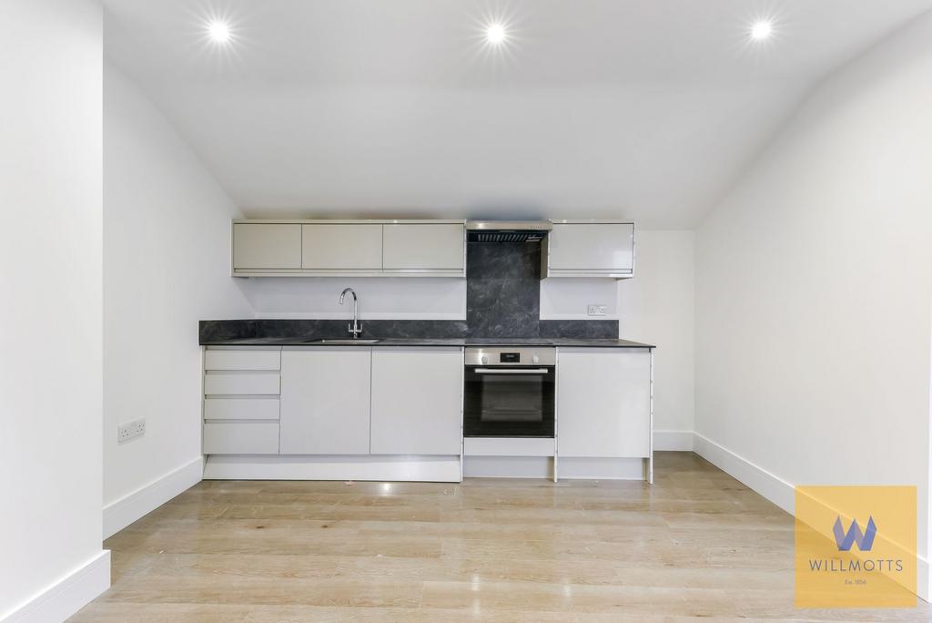 Open plan kitchen/lounge