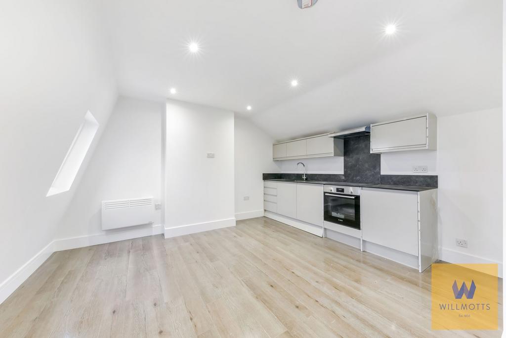 Open plan kitchen/lounge