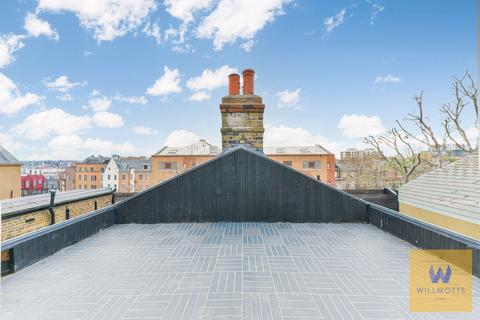 1 bedroom flat for sale, Sulgrave Road, London, W6
