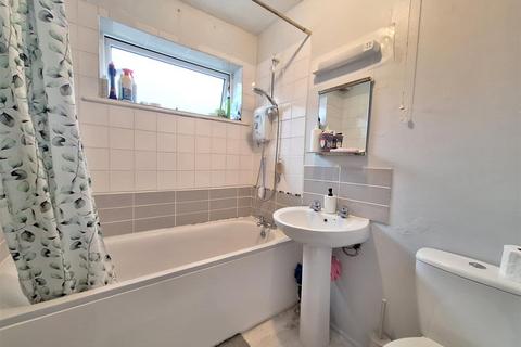 1 bedroom flat to rent, Trafalgar Court