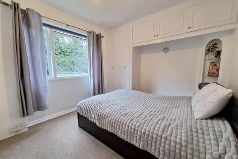 1 bedroom flat to rent, Trafalgar Court