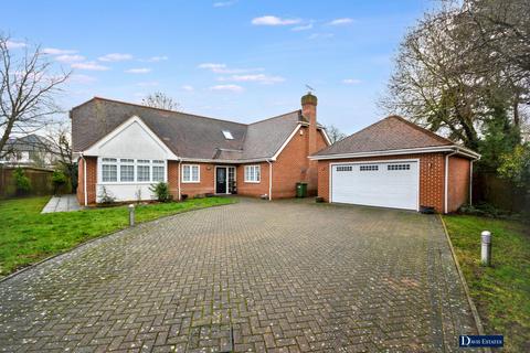 undefined, Tall Pines Close, Emerson Park, Hornchurch, RM11