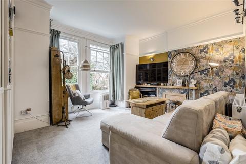 1 bedroom flat for sale, Shakespeare Road, Worthing, West Sussex, BN11