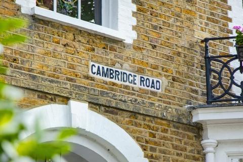 1 bedroom flat for sale, Cambridge Road, Southend-on-sea, SS1 1