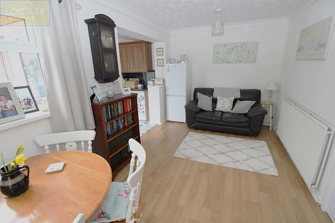 3 bedroom semi-detached house for sale, Laxfield Drive, Flixton