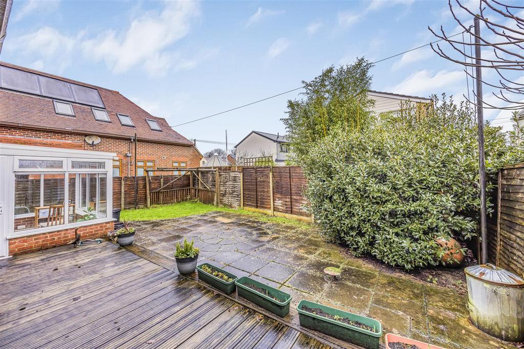 59 Park Lane, Cowplain-Portico Marketing-Sold By-24.