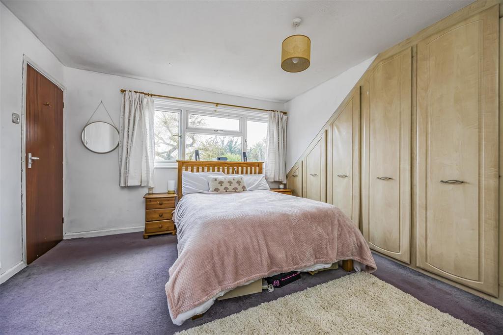 59 Park Lane, Cowplain-Portico Marketing-Sold By-2.j